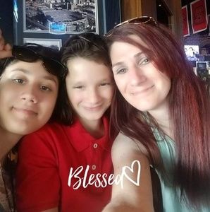 Meet your Posher, Sharon